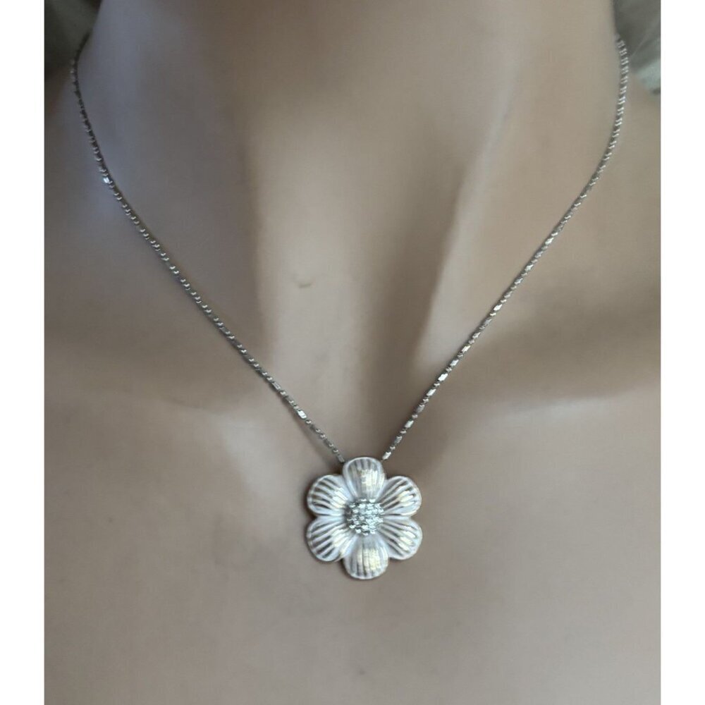 BRIGHTON TWO TONE PETAL PUSHER FLOWER PENDANT NECKLACE. 16-18”. Very Nice